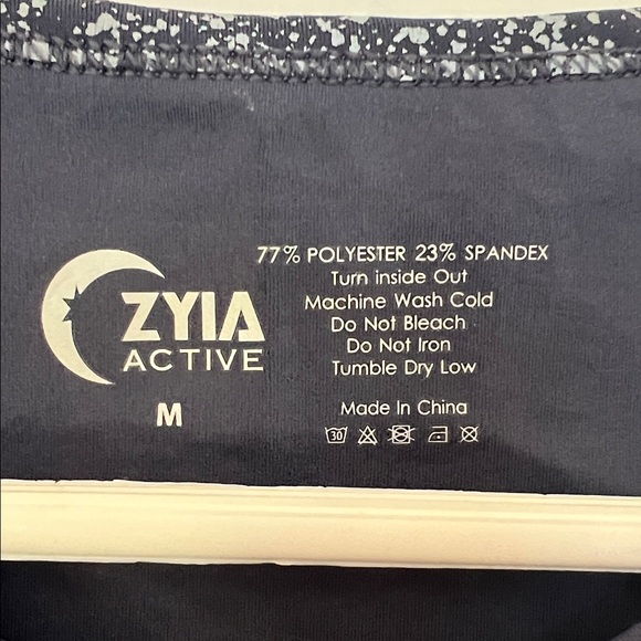 NWT Zyia Active Gray Reflective Stronger Tank - Picture 3 of 5